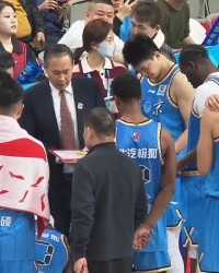 五大主力缺阵，北京男篮残阵6分险胜浙江，陈盈骏18分吴前7中1