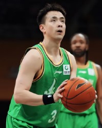 开云-杨鸣卸任辽宁52分狂胜结束四连败！四川20连败延续耻辱 赵继伟9+3